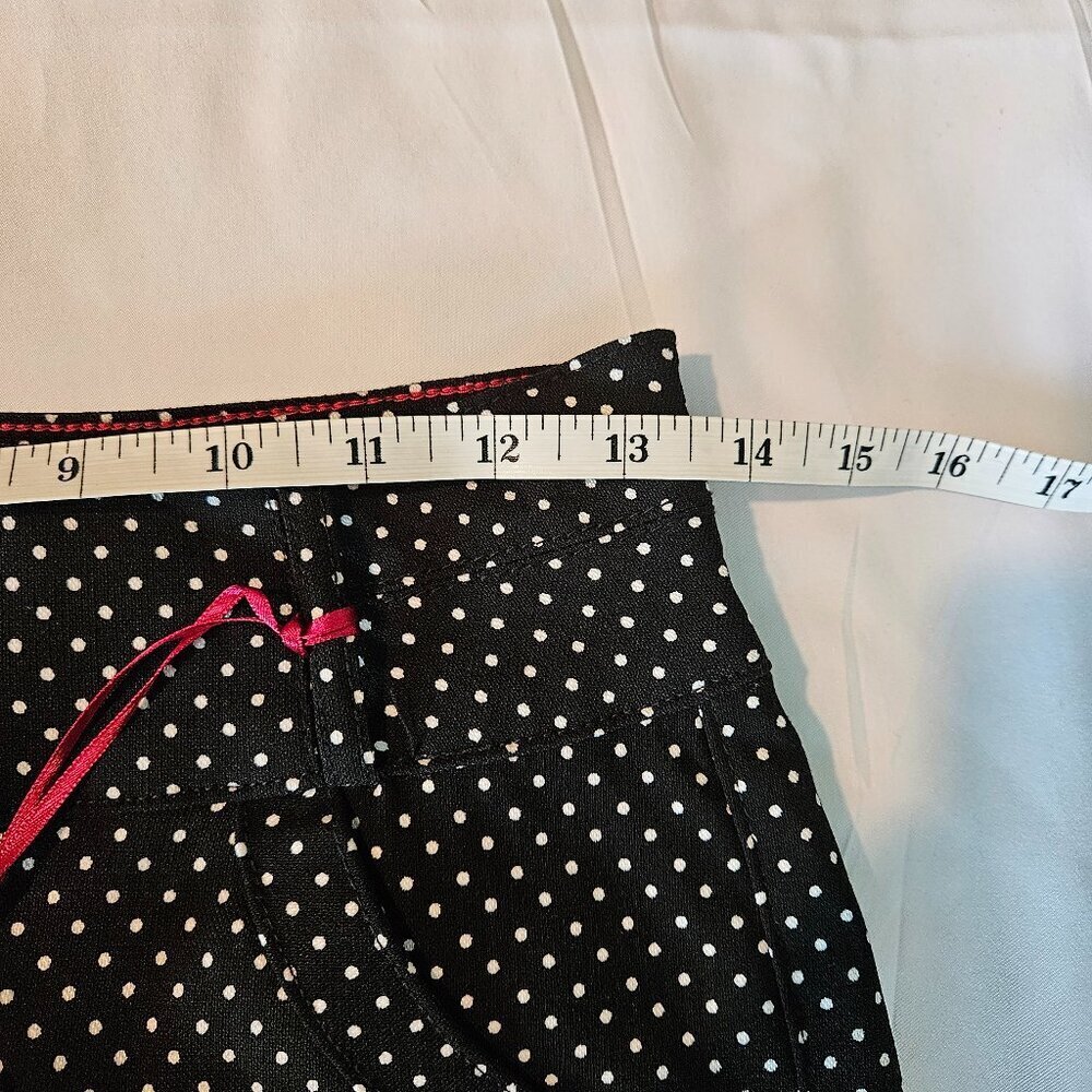 Sabrina Lauren Polka Dots Perfect Fit Ultra Soft Stretch Shorts Women’s Size 8 - Picture 5 of 9